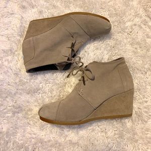 Toms Taupe Desert Suede Wedges Size 9 - image 1